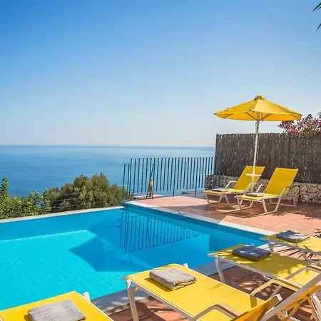 Villa Aliki *